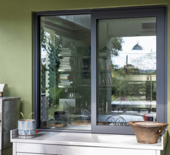 Sliding aluminium window